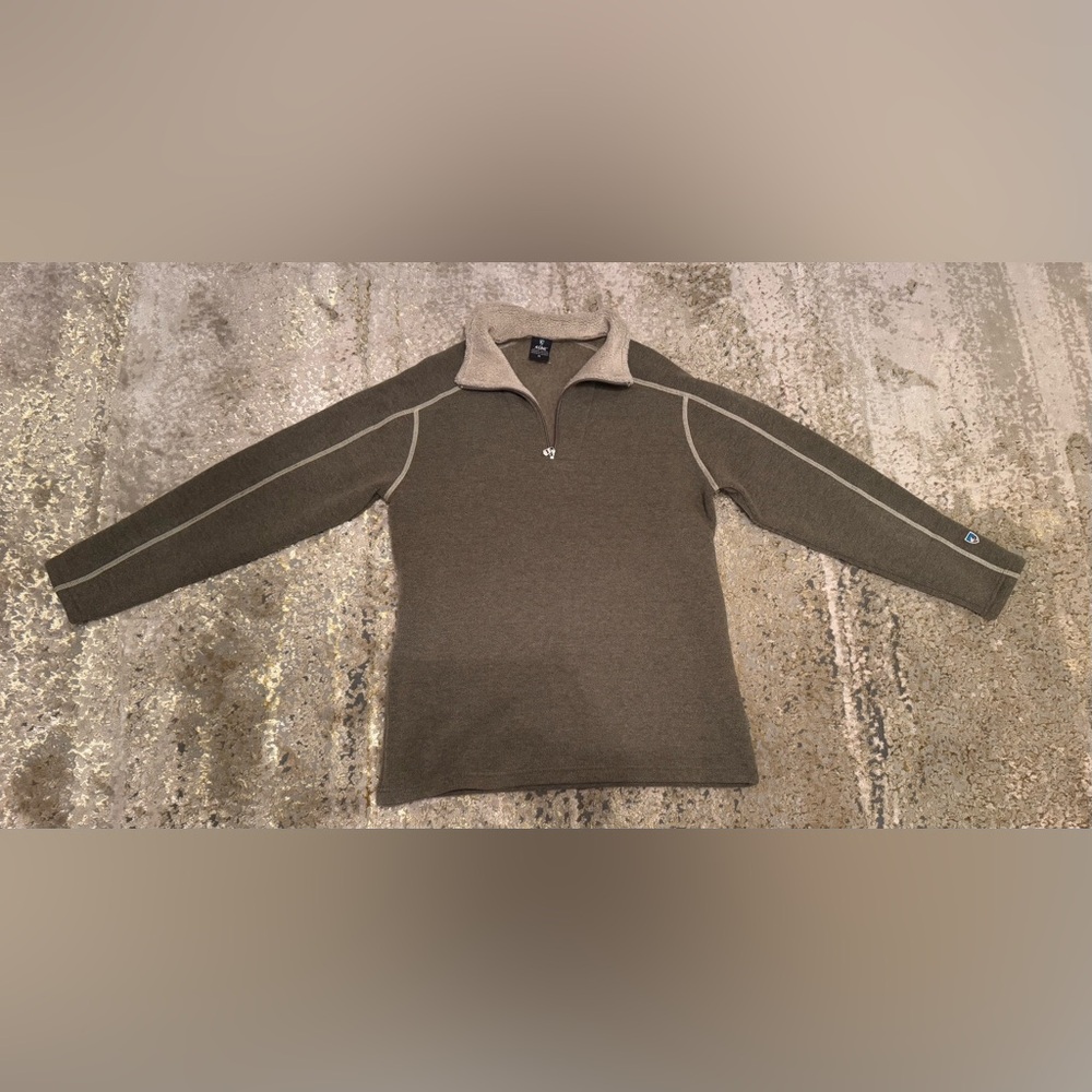 Men Kuhl pull over size medium